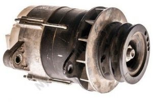 MTZ Generátor 700W 14V 2 tárcsás 3 kiv. Original