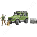 Land Rover Defender kombi, erdésszel és kutyával_75344