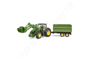 John Deere 7R 350 homlokrakodóval és pótkocsival John Deere 7R 350 homlokrakodóval és pótkocsival